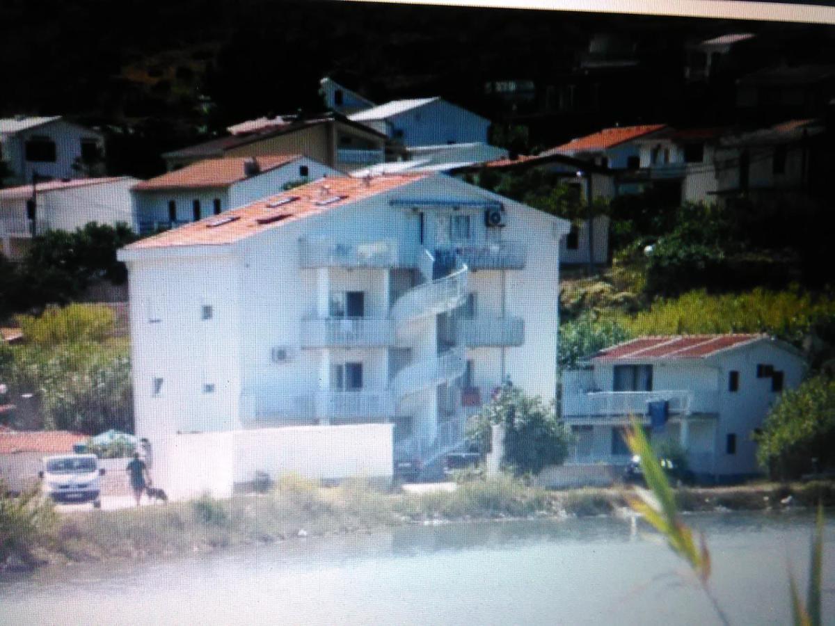 Apartmani Maja Pag Town Exterior foto